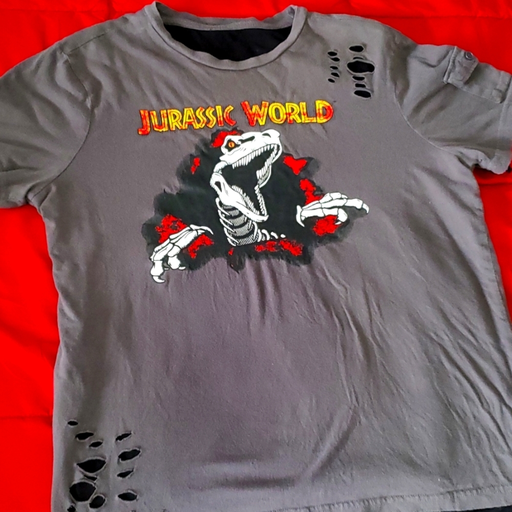 Jurassic world double tshirt,size m